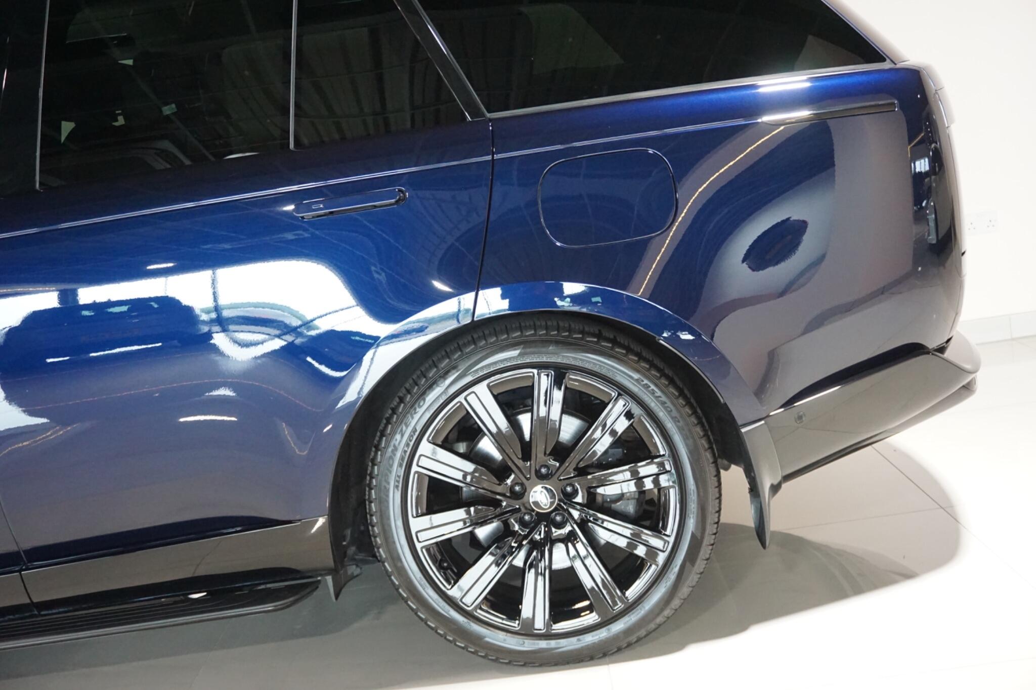 Land Rover Range Rover 3.0 P440e 38.2kWh HSE SUV 5dr Petrol Plug-in Hybrid Auto 4WD Euro 6 (s/s) (440 ps)